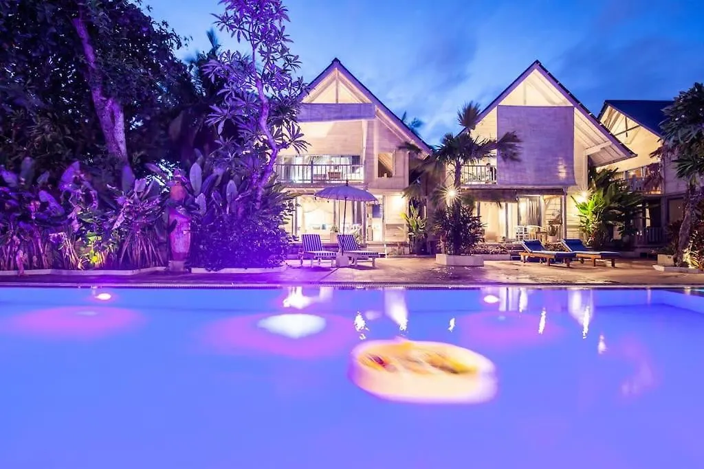 بيت للعطل سمينياك Mesari Beach Hut Prasada إندونيسيا
