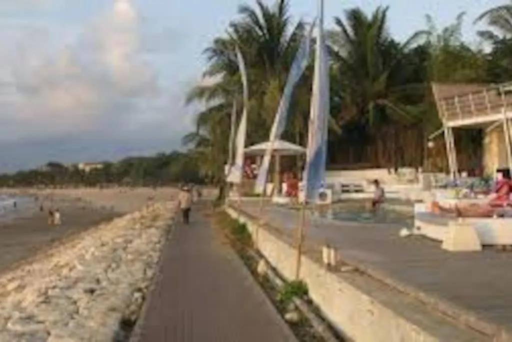 سمينياك Mesari Beach Hut Prasada بيت للعطل